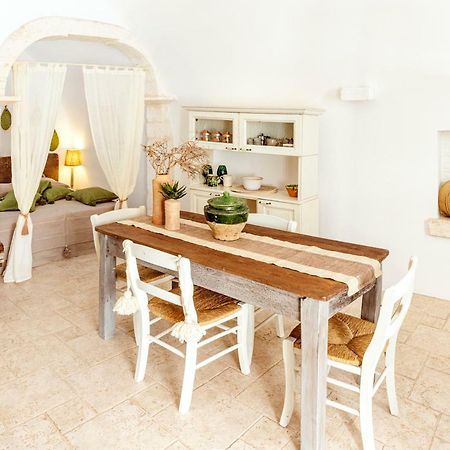 Alesia Luxury Suite Ostuni Bagian luar foto