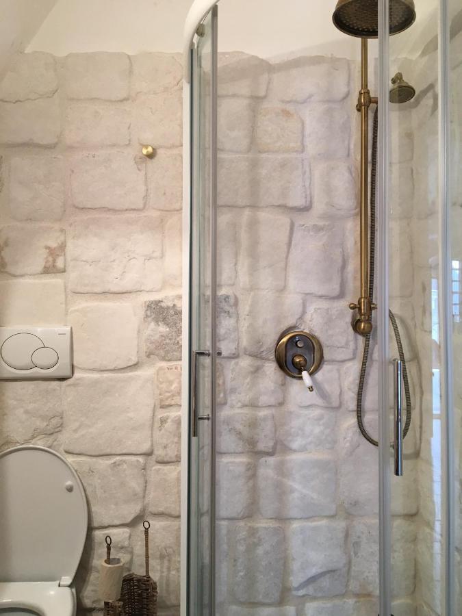 Alesia Luxury Suite Ostuni Bagian luar foto
