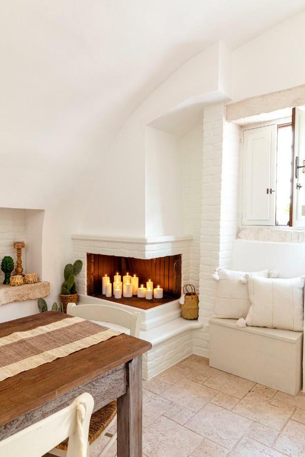 Alesia Luxury Suite Ostuni Bagian luar foto